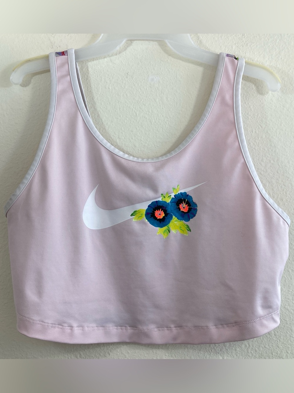 Nike Crop Athletic Top Size S Pink Tropical Floral Nike Shirt